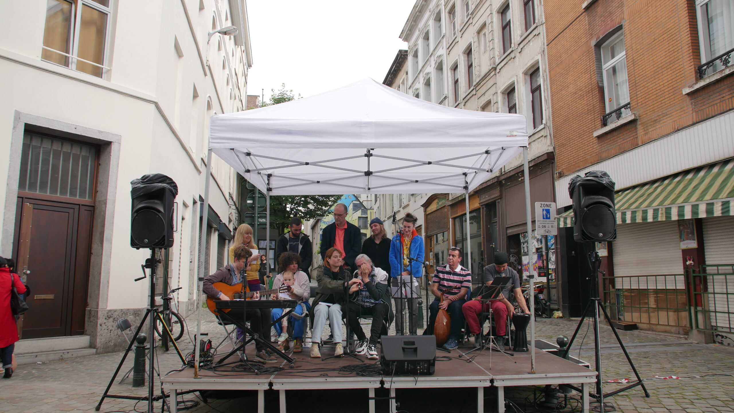 A la fête des voisin.es des Tanneurs